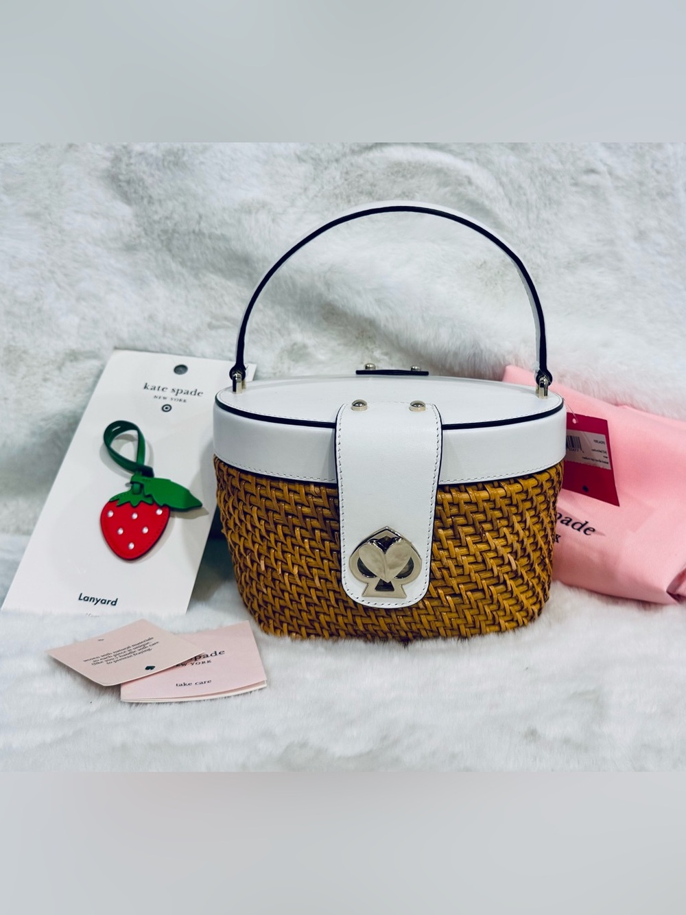 Kate Spade Rose Basket handbag and strawberry 🍓 lanyard set summer statement NWT